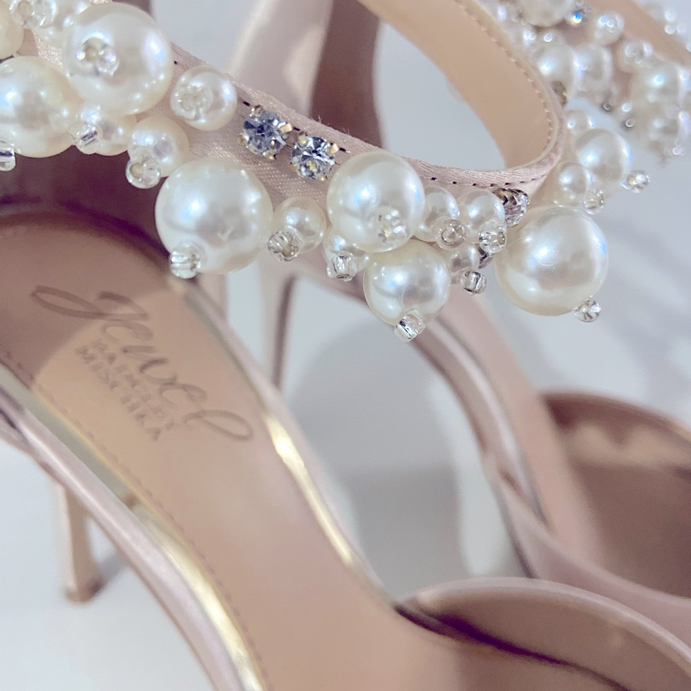 Jewel by Badgley Mischka satin heels with pearl detail